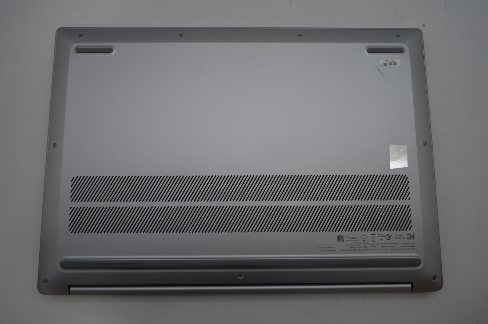 Lenovo IdeaPad Slim 5 16″ Laptop Core i5-1335U 8GB RAM 512GB SSD PC1700982