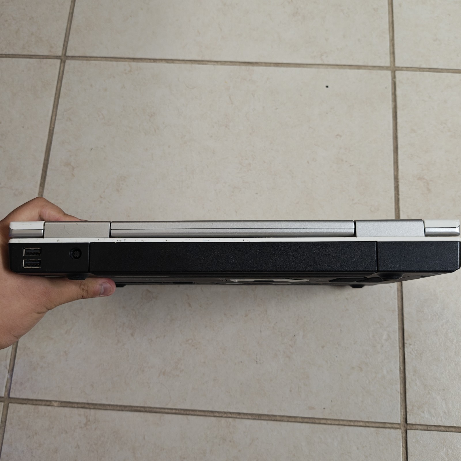 Dell Inspiron E1405 14.1″ Laptop – NO HDD/1GB RAM – Intel Core Duo #3928