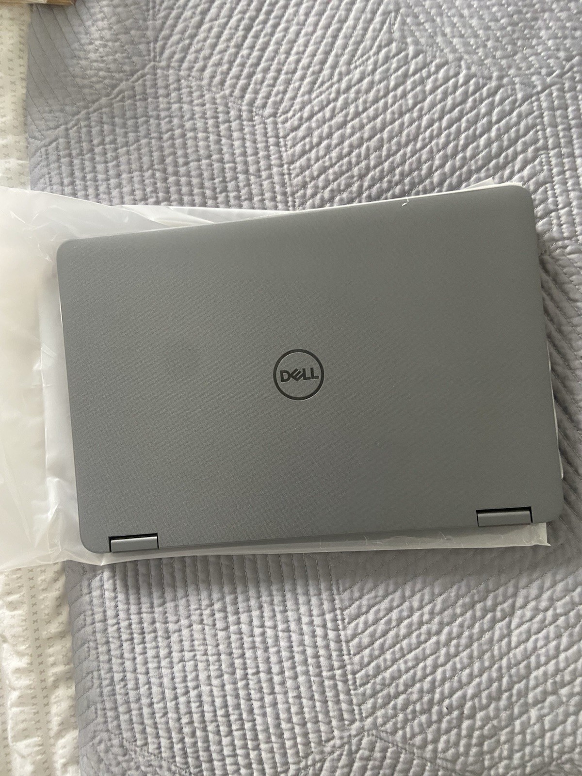 2021 Dell Latitude 3120 Laptop PC 2 in 1 Pentium Silver N6000 8GB, 128GB TOUCH