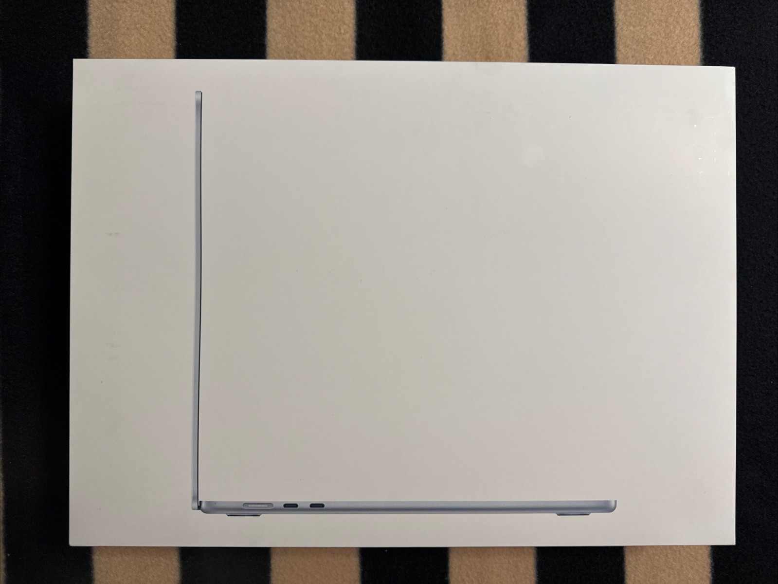 Apple MacBook Air 15″ M4 10-Core 16GB RAM 256GB SSD 2025 SKY BLUE NEW MW1H3LL/A