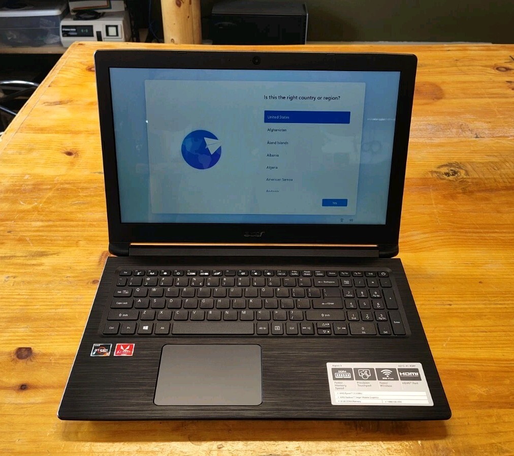 Acer Aspire 3 A315-41-R3RF Ryzen 3 2200U 2.5ghz 8GB 128GB SSD Windows 10 Home
