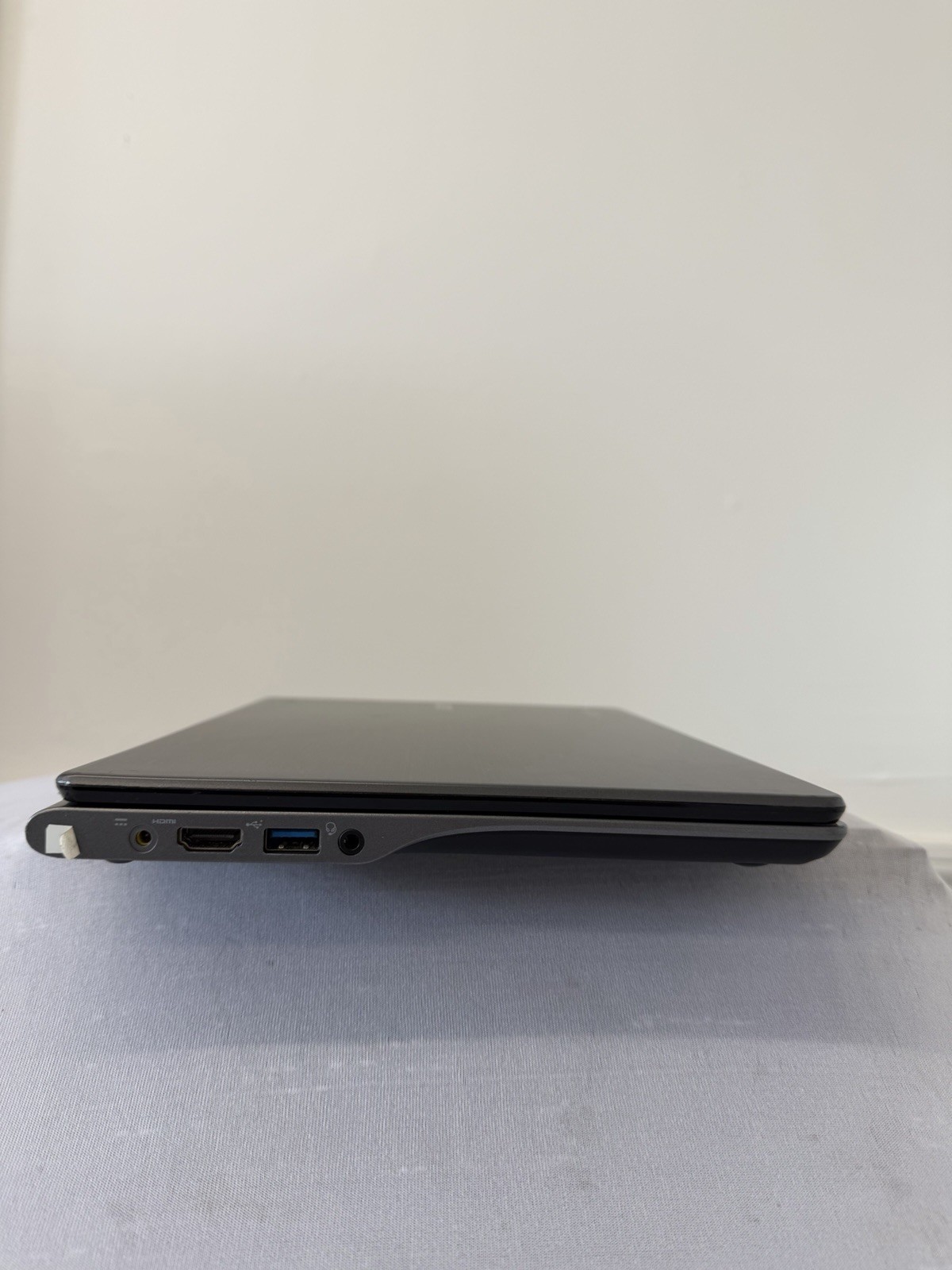 Acer Chromebook C740-C3PI Laptop – Good Screen – Intel Celeron 3205U – Read Des