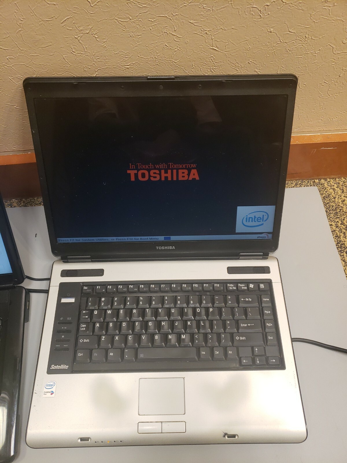 Lot of 2 Toshiba Satellite A105 Intel /Inspiron 1545 C2D 2GB RAM 0GB HDD PARTS
