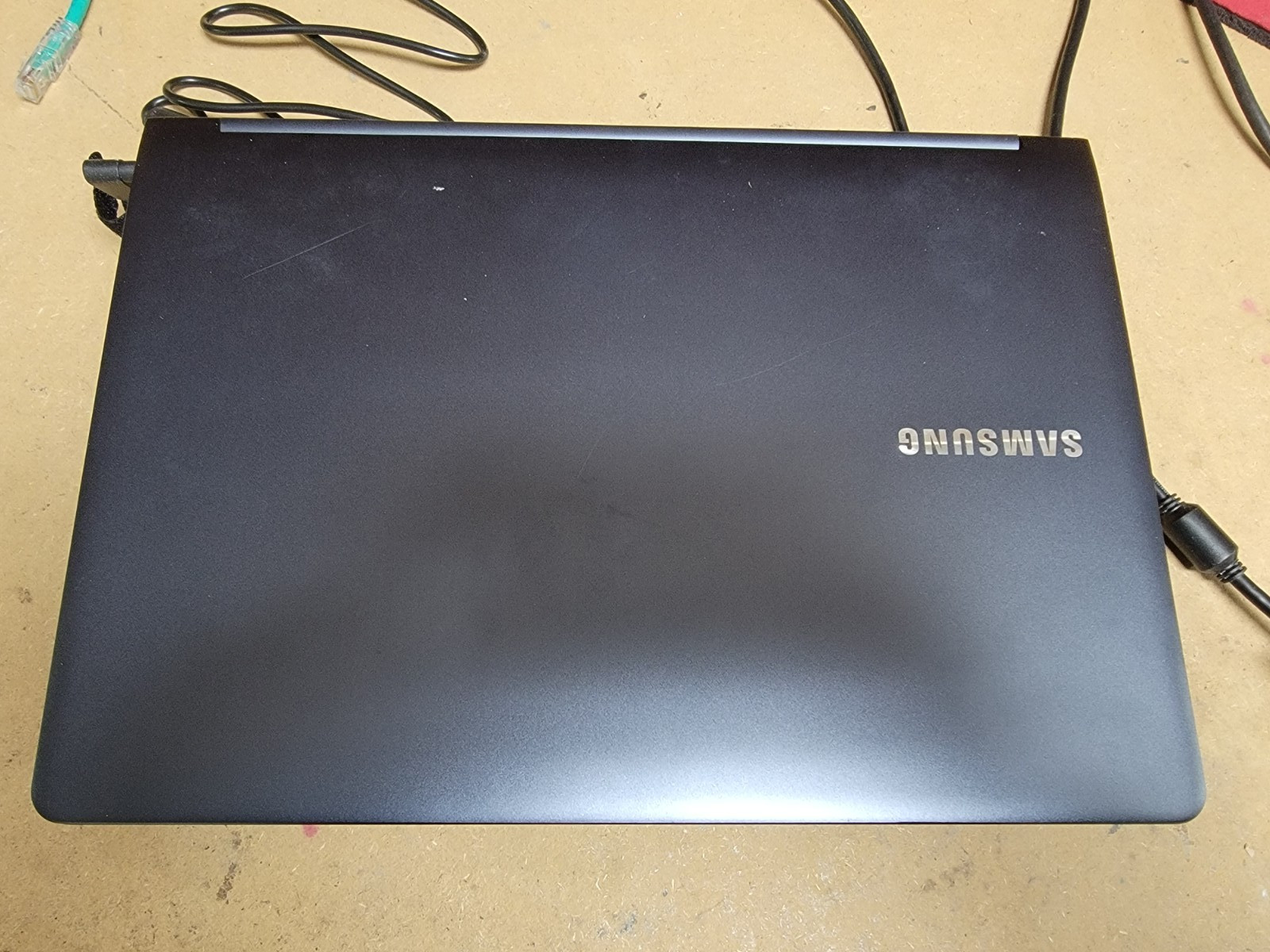 Samsung Notebook NP900X3B 13.3″ Laptop i5-2467M 4GB RAM 128GB SSD Win 7 Home Pre