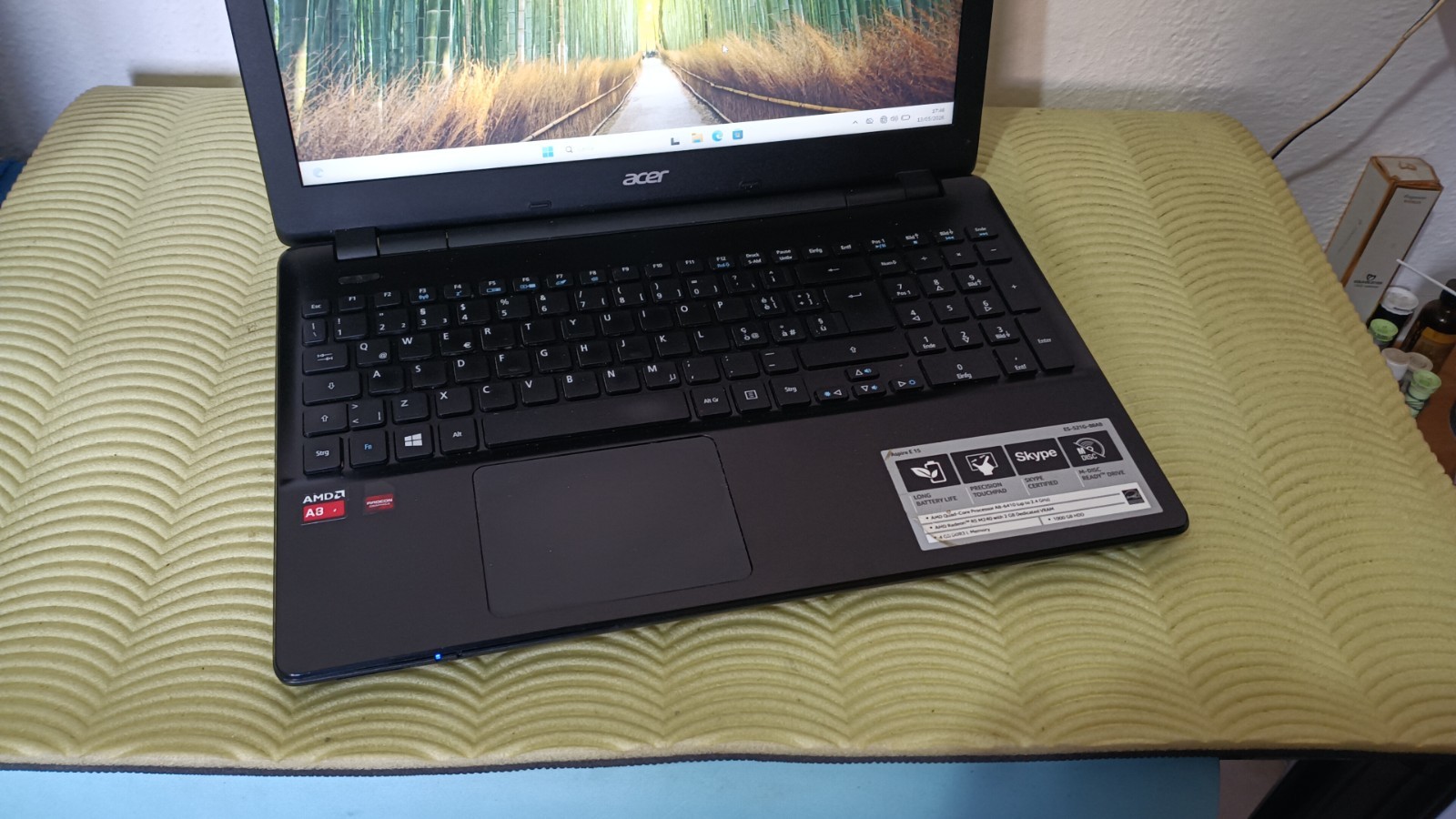 Acer Aspire E1-521G AMD A8-6410 8GB 256GB SSD 15.6″ AMD RADEO R5 M240 2GB