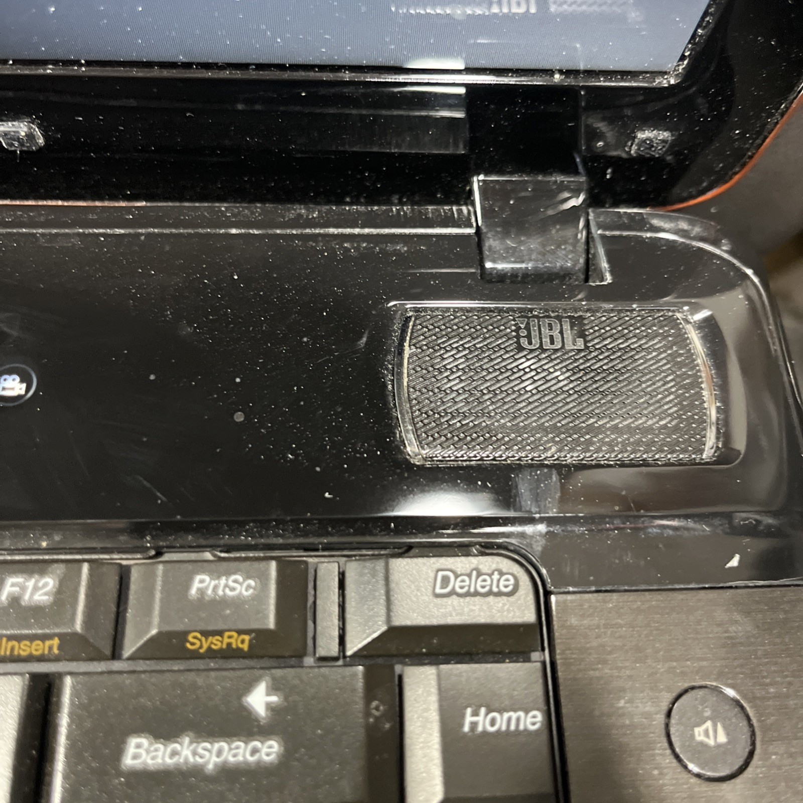 Lenovo Y550 CPU Pentium Dual Core 2GHz 4GB RAM Parts Or Repair AS IS (READ)