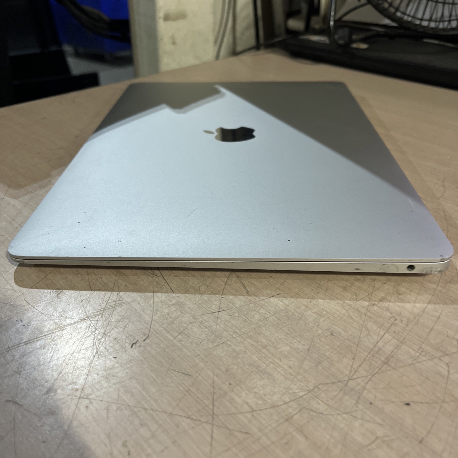 APPLE MACBOOK AIR 13″ SCISSOR, 2020 CORE I3-1000NG4 1.1GHZ 8GB RAM 256SSD