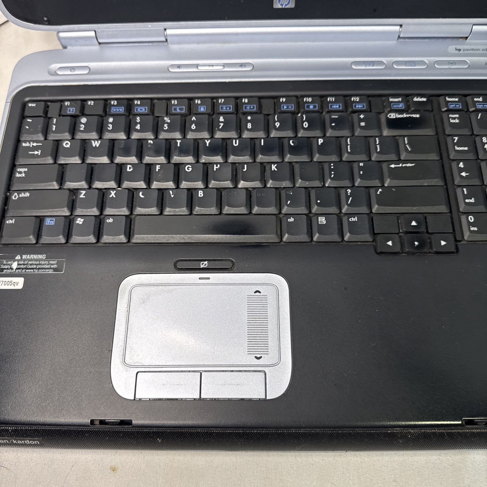 HP Pavilion Intel Pentium 4 w/ 512mb Ram & 160GB HD Windows XP Gaming Laptop
