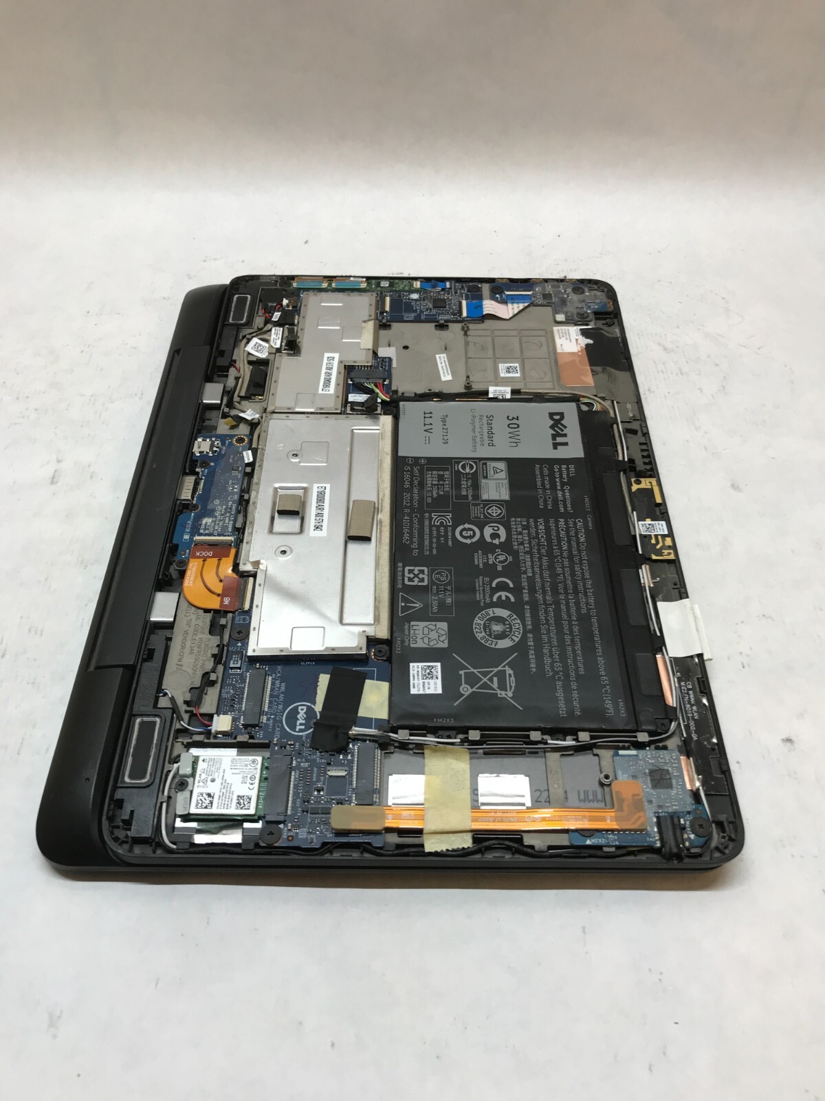 Dell Latitude 7350 13″ Tablet Intel Core m 8GB RAM NO SSD/OS For Parts AS IS -DW