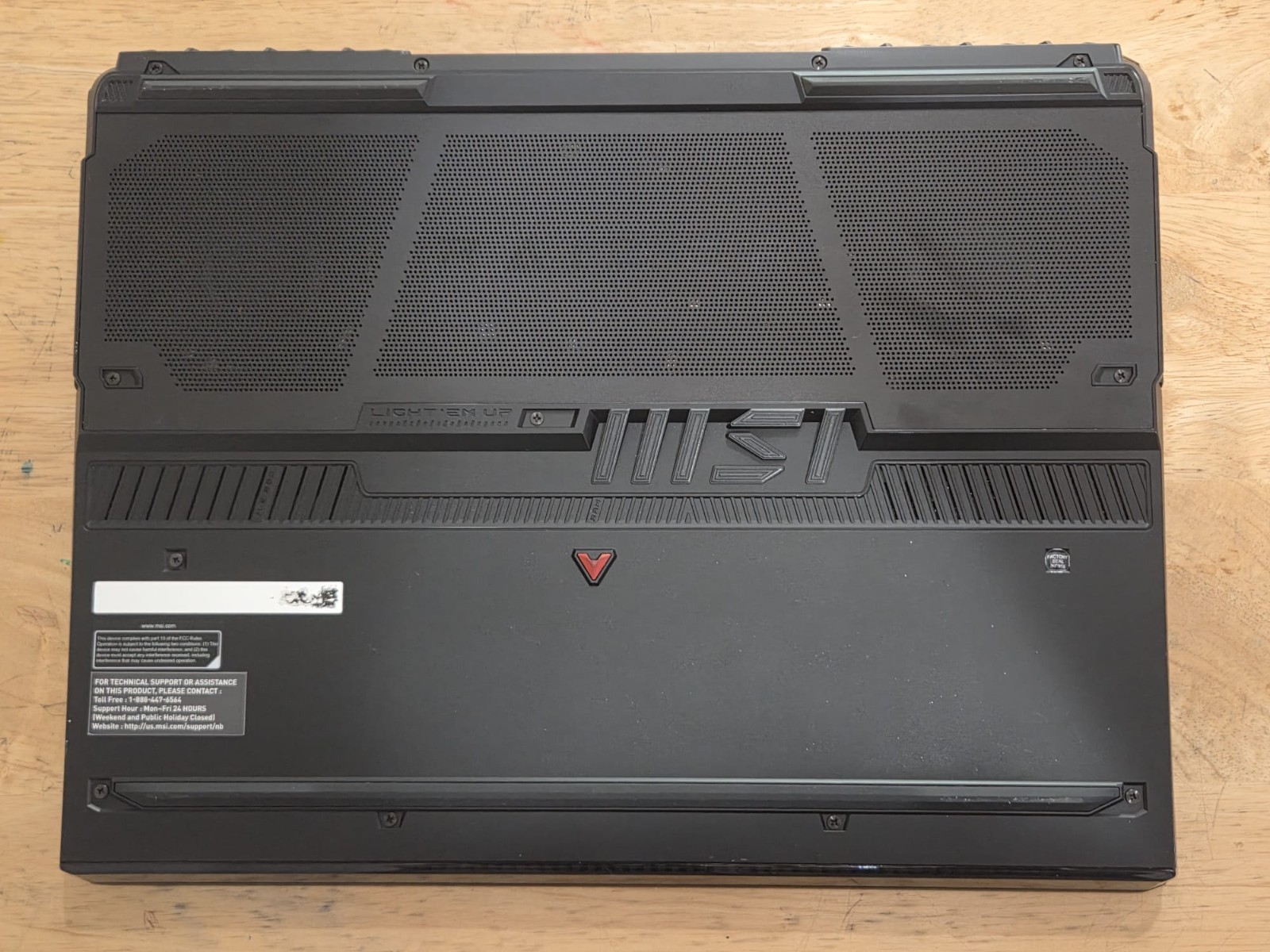 MSI Raider GE68HX i9-13950HX RTX 4060 32GB 1TB 144Hz Gaming Laptop