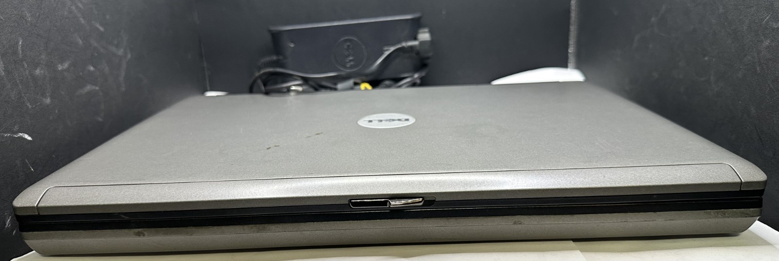 DELL D820 CORE 2 DUO, WIN 98, 64 GB SSD POWER ADAPTER, STRICTLY FOR PARTS/REPAIR