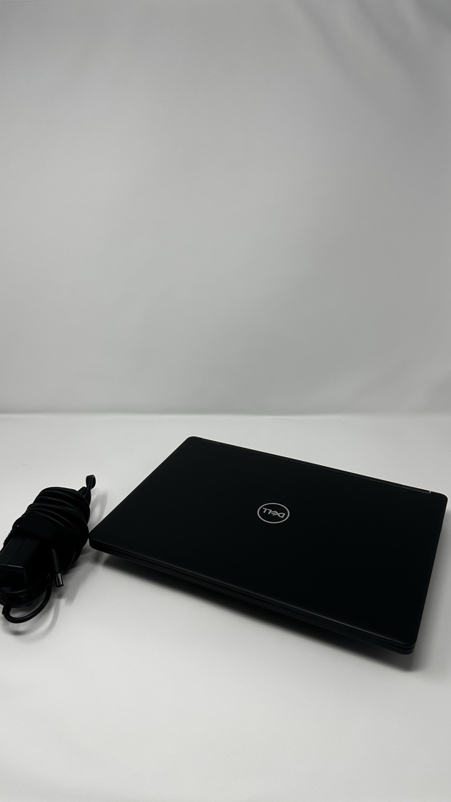 Dell Latitude 5490 i7-8650U 16GB 238GB SSD Windows 11 Pro 14″ Black
