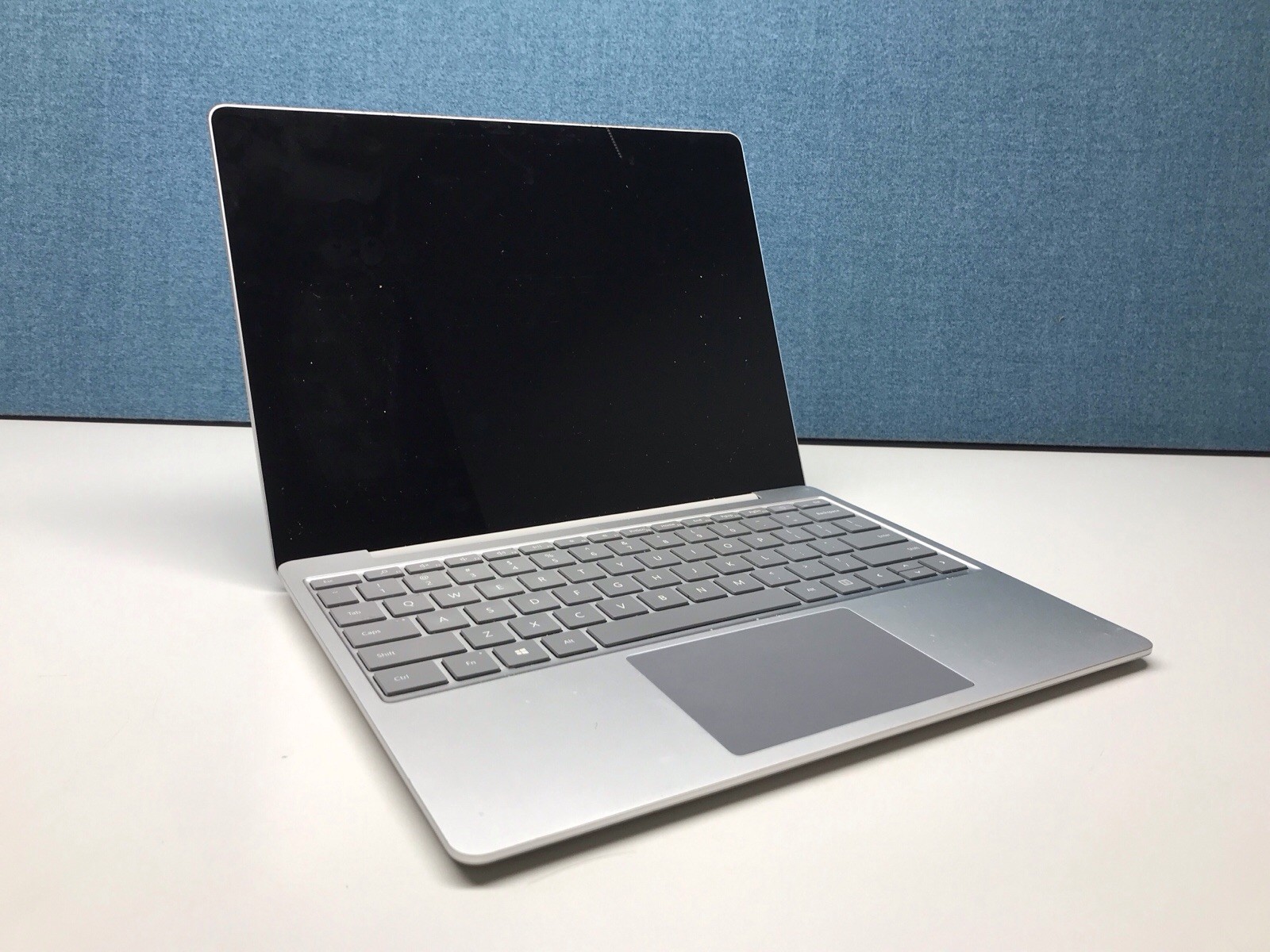 Microsoft Surface Go 1943 i5-1035G1 16GB RAM 512GB SSD