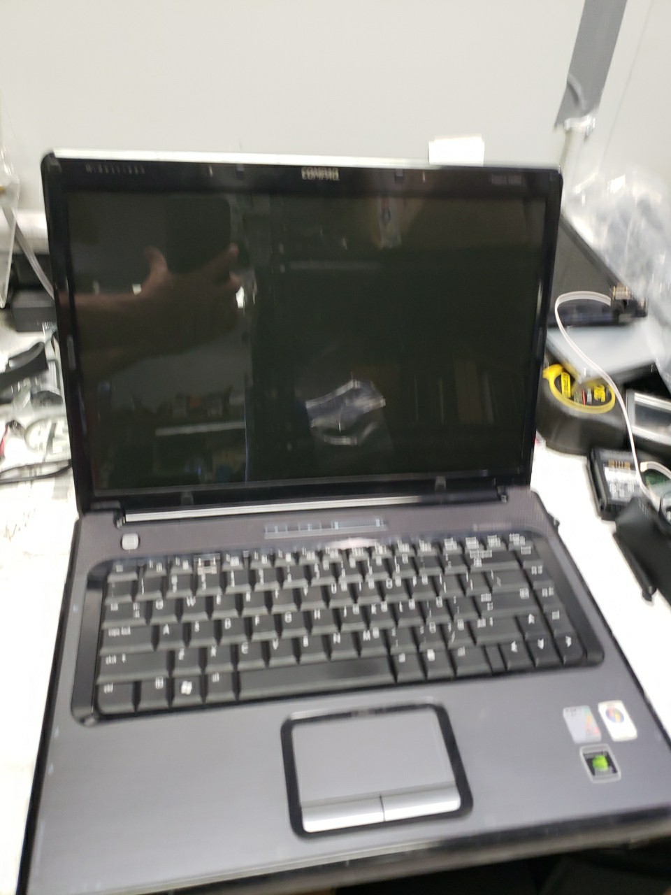 USED Compaq Presario V6000 Laptop FOR PARTS OR REPAIR READ AD FREE SHIPPING