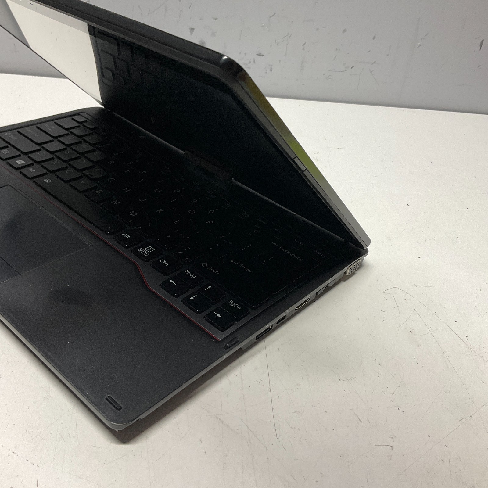 Fujitsu Lifebook T938 Laptop Intel Core i5-8250U @ 1.60 GHz 8GB 128GB SSD NO BAT