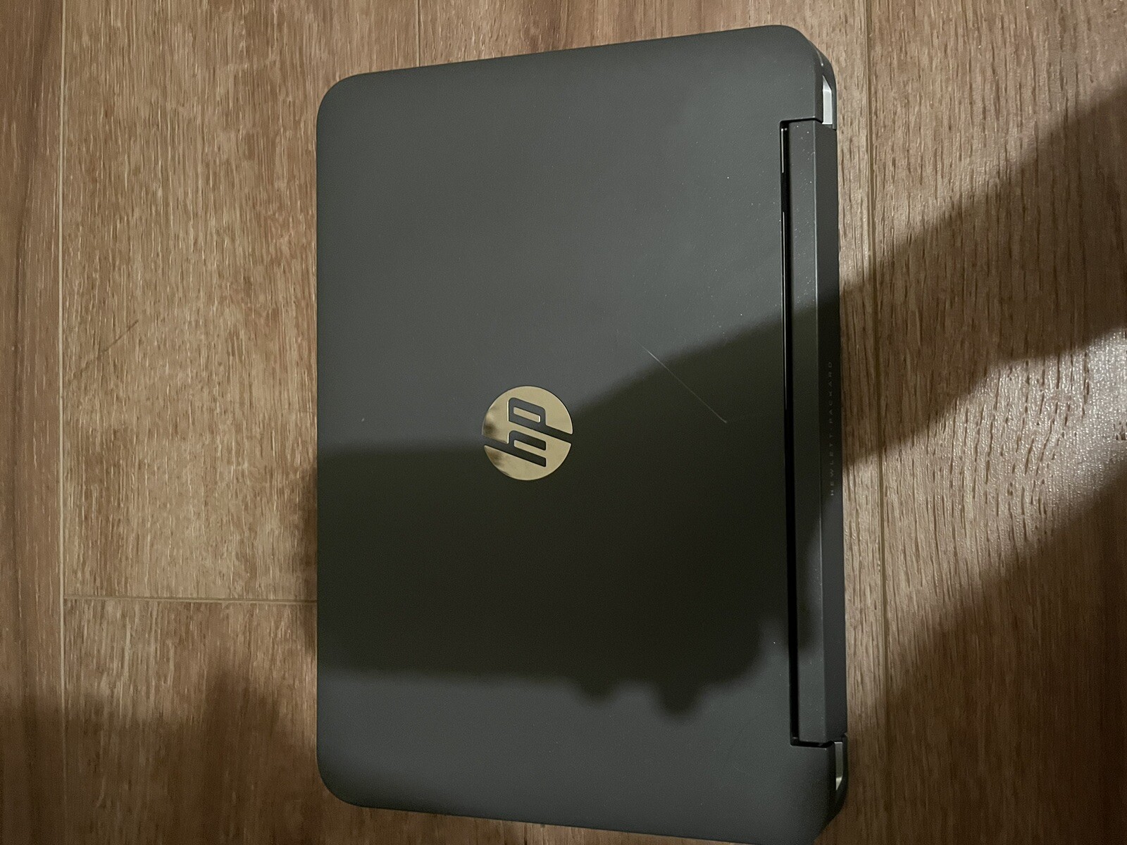 HP Pavilion 11-n010dx (FOR PARTS ONLY, BUT FIXABLE TO USE)