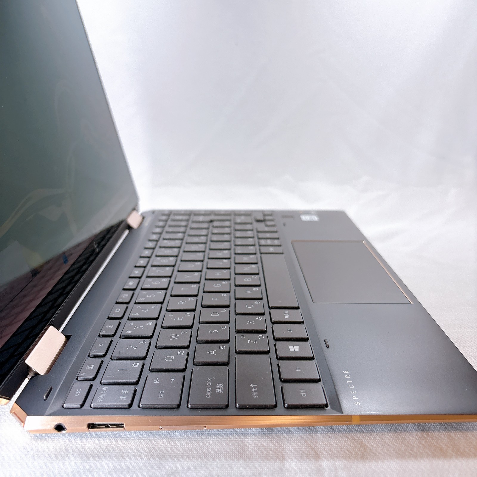 HP Spectre x360 13-aw0xx Core i7 16GB RAM 512GB SSD 13.3″ Touch 2in1 Laptop 901