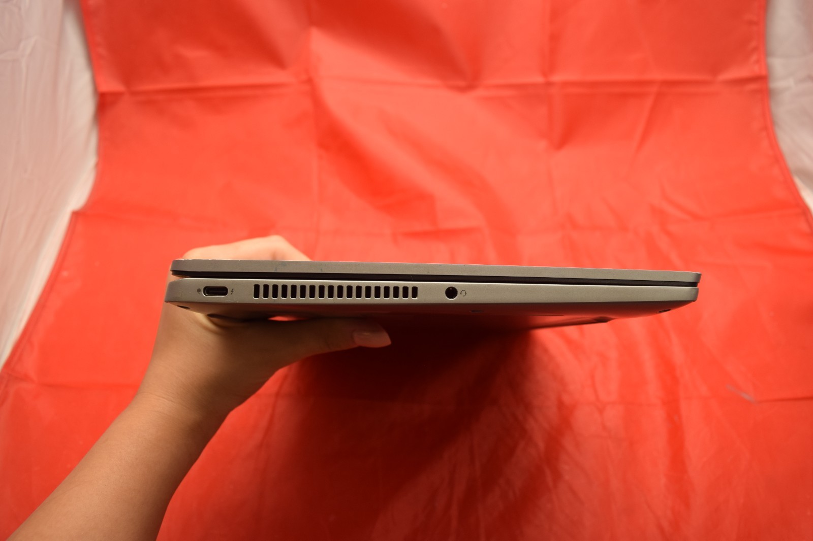 Latitude 7420 i7-1185G7 – 16GB RAM -1TB NVMe – Win 11 Pro – Works Great Clean