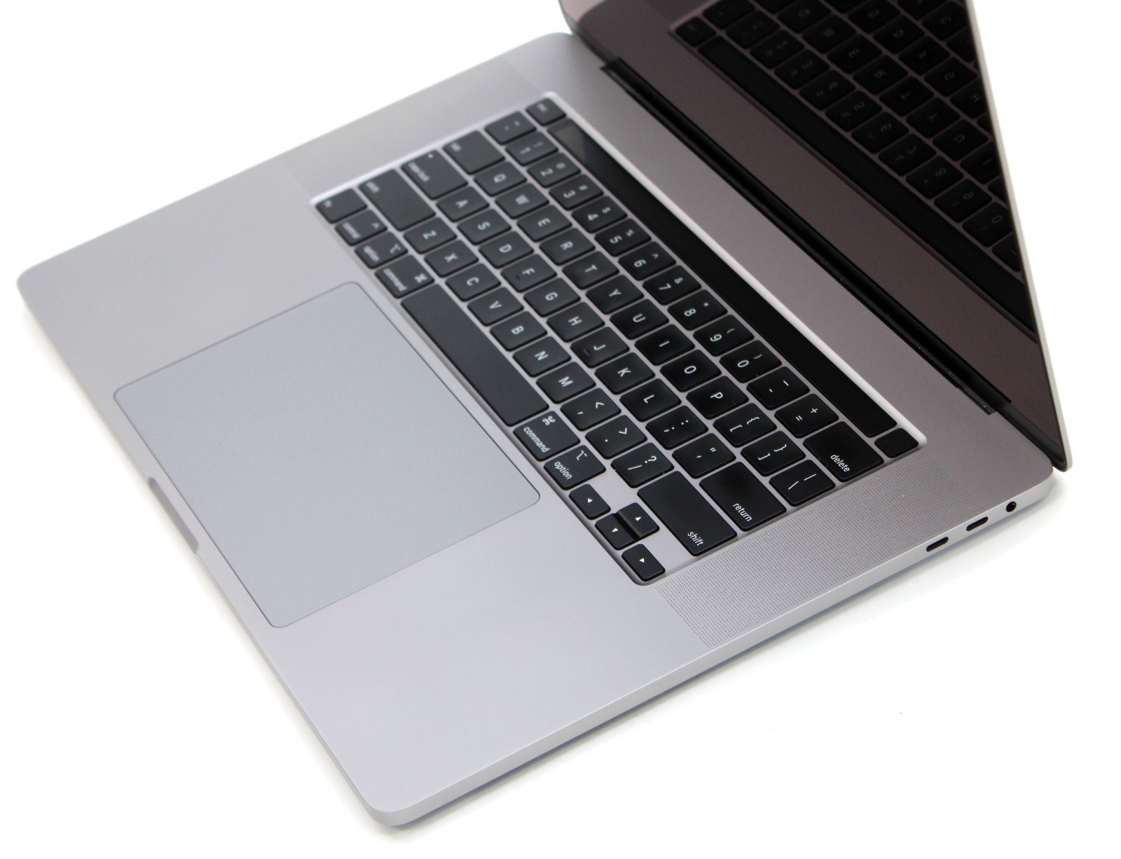 Apple MacBook Pro A2141 16″ i7-9750H 2.6GHz 16GB/512GB Radeon Pro 5300M 4GB
