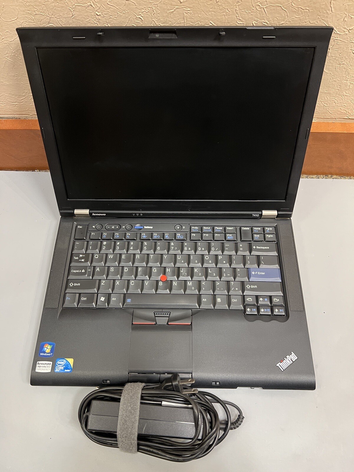 Lenovo thinkpad T410 Core i5 M 520 2.40GHz 4GB RAM 320GB HDD WEBCAM