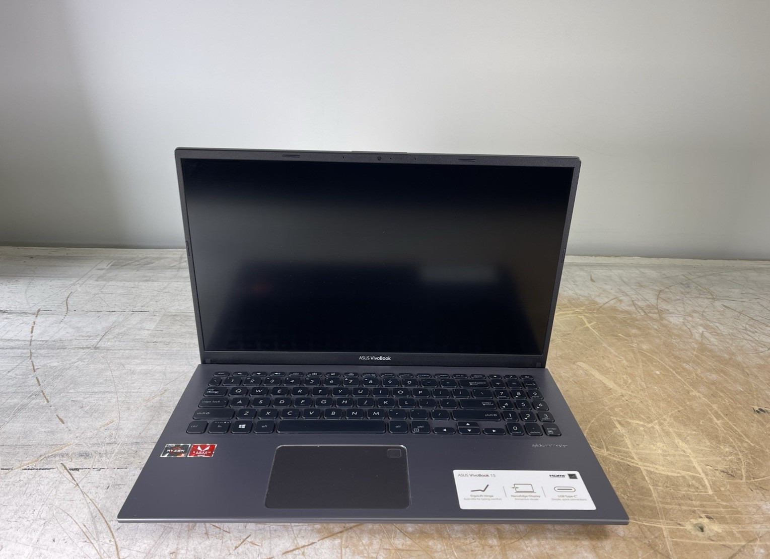 ASUS VIVOBOOK F512D RYZEN 5 3500U @ 2.10GHz, 12GB RAM, NO HDD/OS