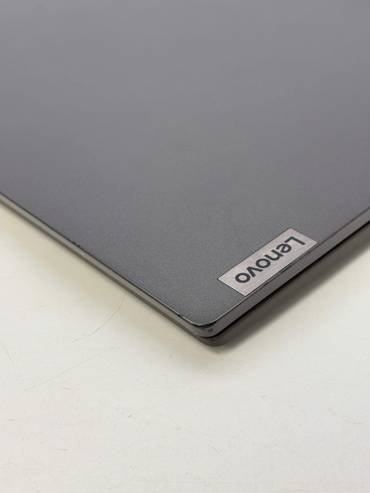Lenovo IdeaPad Flex 5 14IIL05 14″ Core i5-1035G1 8GB RAM 256GB SSD Gray