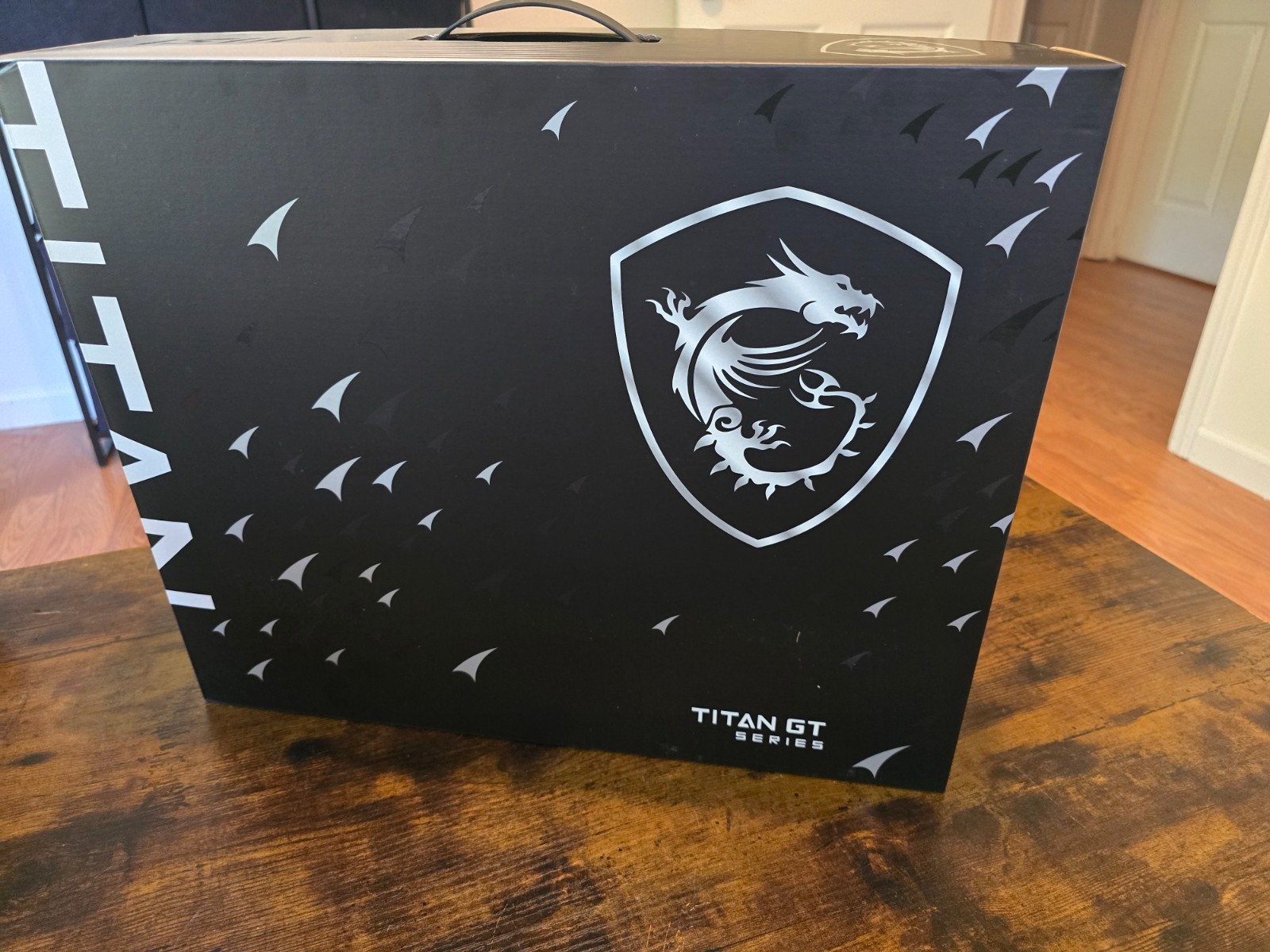 MSI GT77 Titan (12900hx, 3080ti, 32gb RAM)