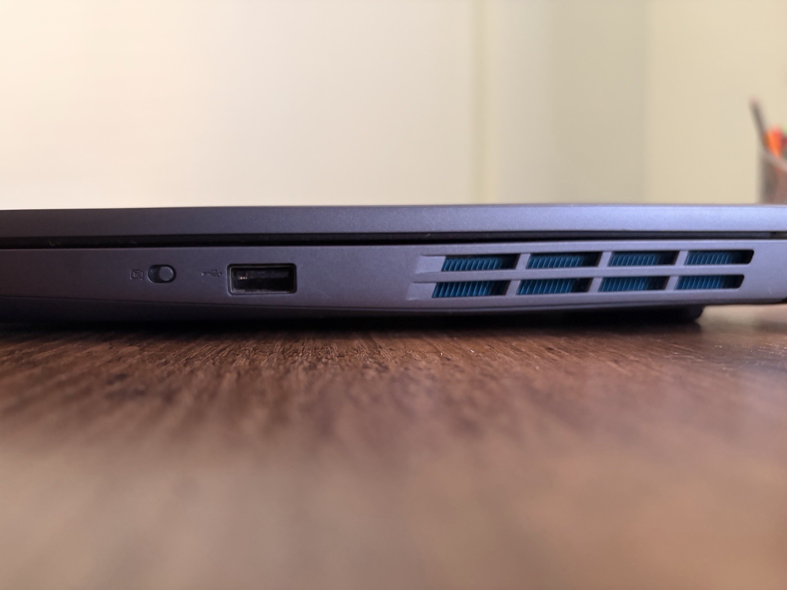 Lenovo LOQ 15IRH8 Gaming Laptop (i7-13620H, RTX 4060, 16GB, 144hz)