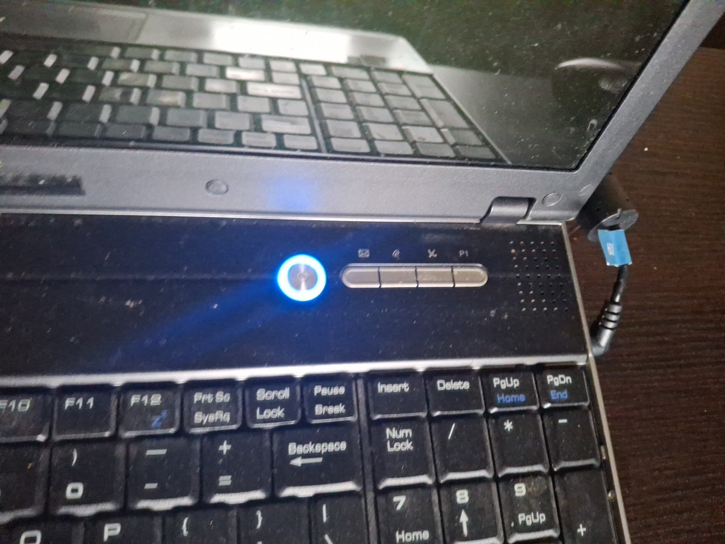 Vintage Nobilis (MSI) Laptop MS-163K • Core 2 Duo • 2GB RAM • 256GB SSD • XP Pro