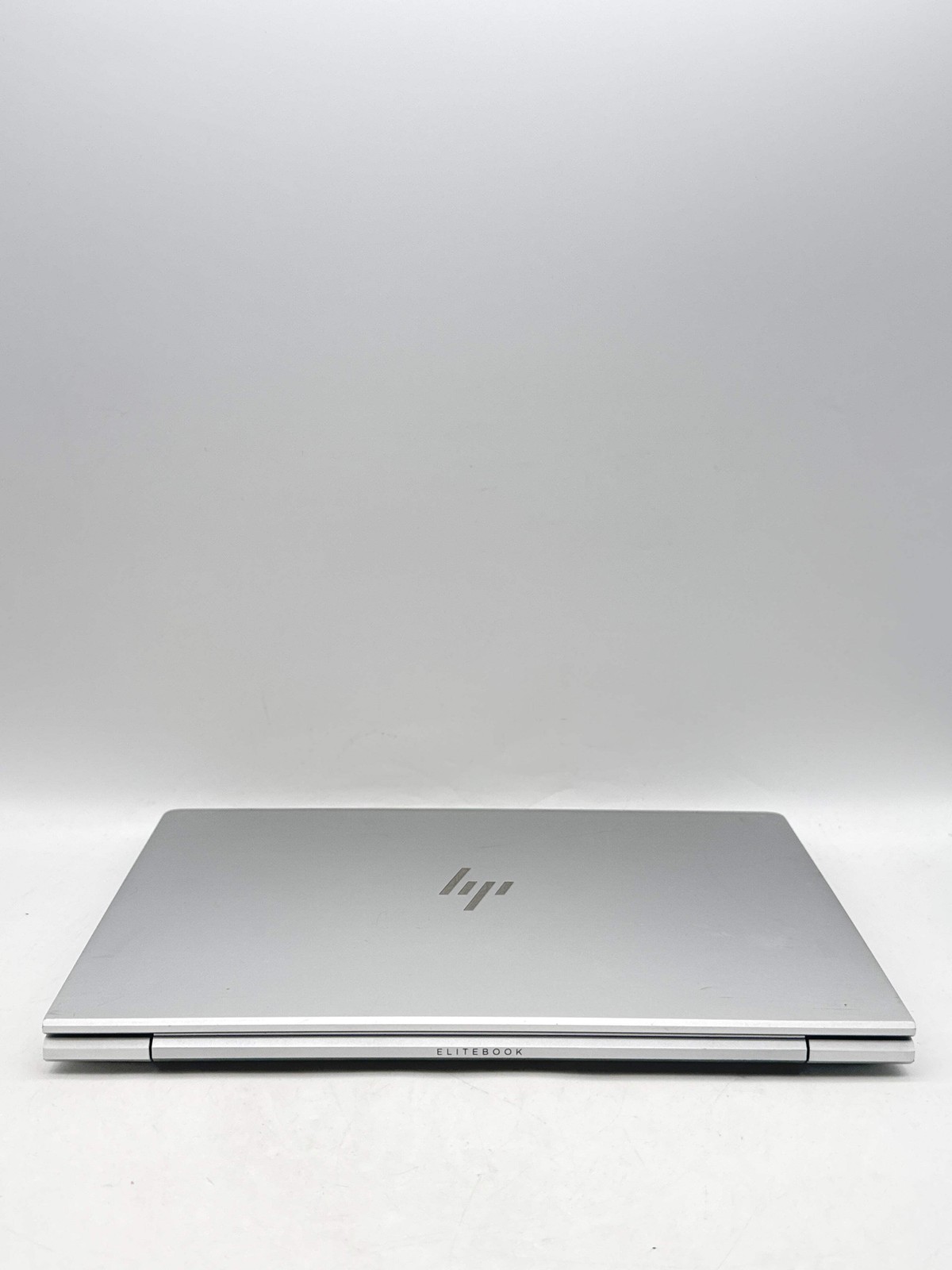 HP EliteBook 640 G10 14.0″ FHD Touch Core i5-1335U 1.30GHz 256GB SSD 8GB RAM
