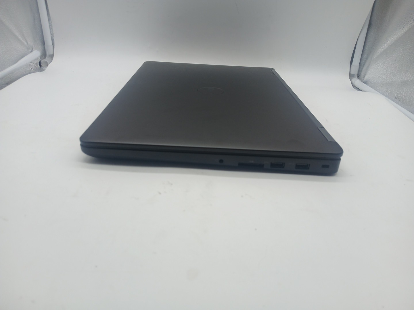 Dell Precision 3510 15.6″ Intel Xeon E3-1505M V5 @2.80GHz 32GBRAM 512GB SSD