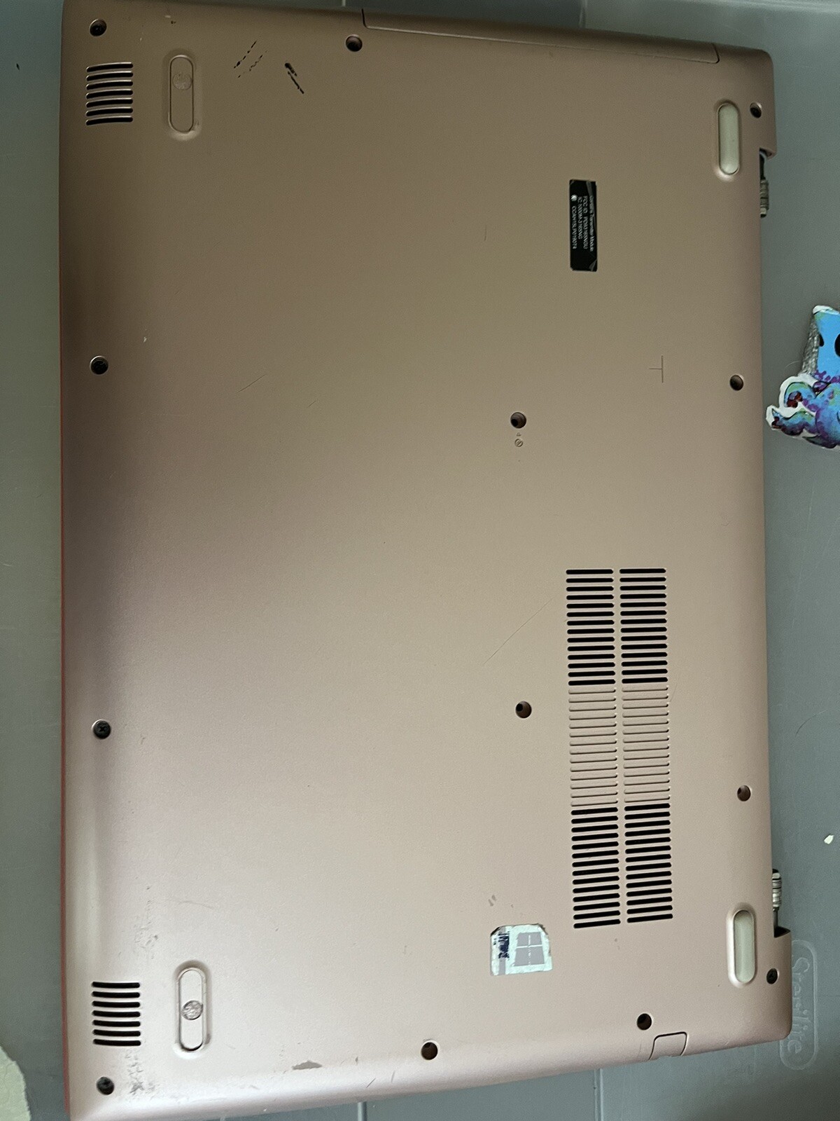 Lenovo IdeaPad 330 15.6 inch (1TB, Intel Core i3 8th Gen., 2.20GHz, 4GB) Laptop