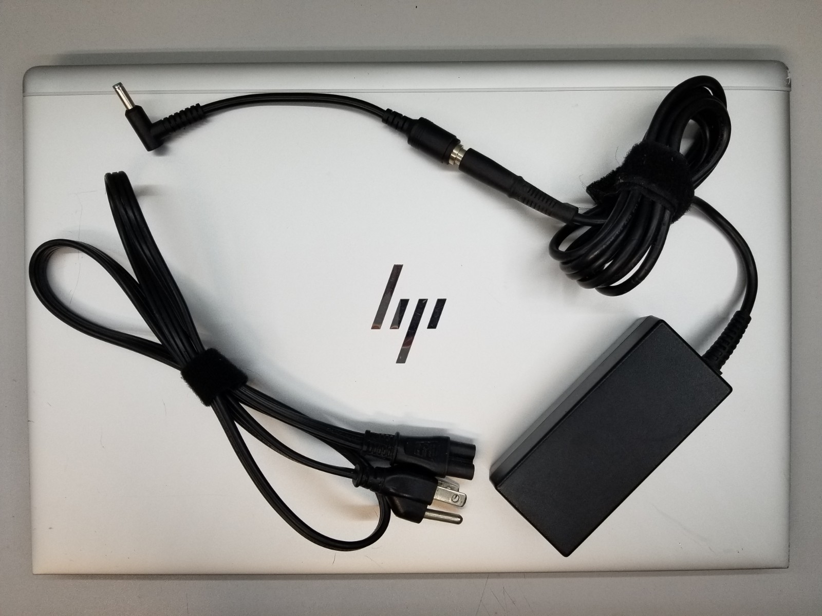 HP EliteBook 850 G5 15.6″ FHD i7-8650U 1.9GHz 8GB RAM 256GB NVMe Win 11 Pro WiFi