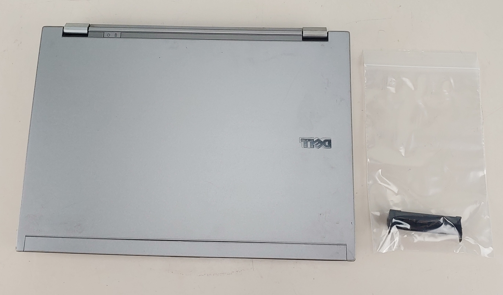 Dell Intel Core i5-M520 Intel GMA HD 4GB NO HDD + NO OS + NO BATTERY