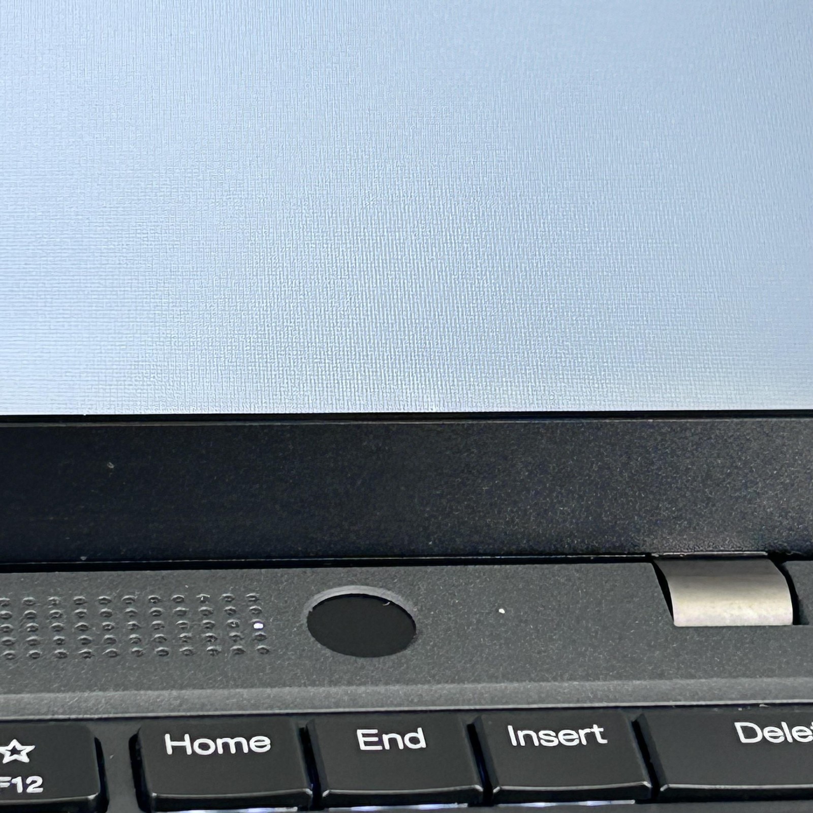 Lenovo ThinkPad T14 Gen 3 FHD+ TOUCH Ryzen 5 PRO 6650U 16GB 256GB Specks on LCD