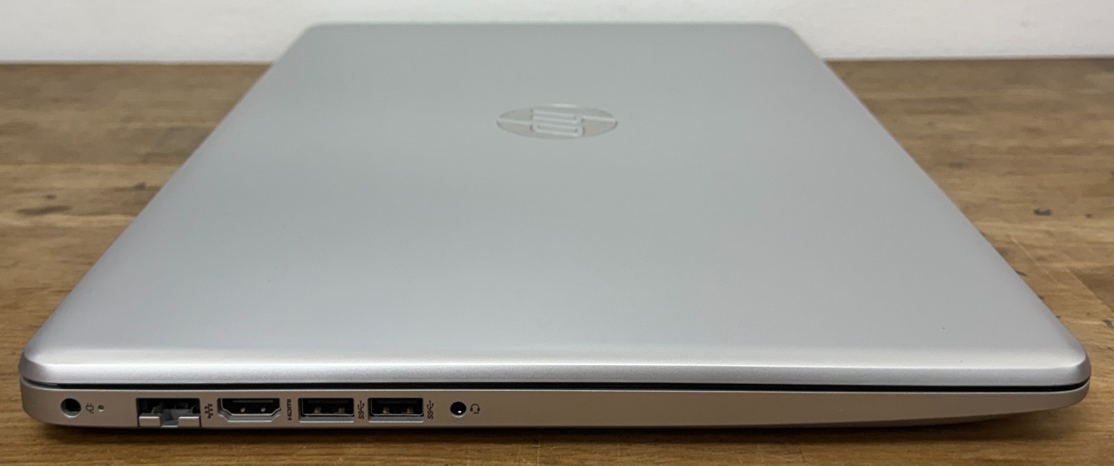 HP Laptop 17-by3065st 1.19 GHz Intel Core i5-1035G1 8GB Ram 120GB SSD Windows 10