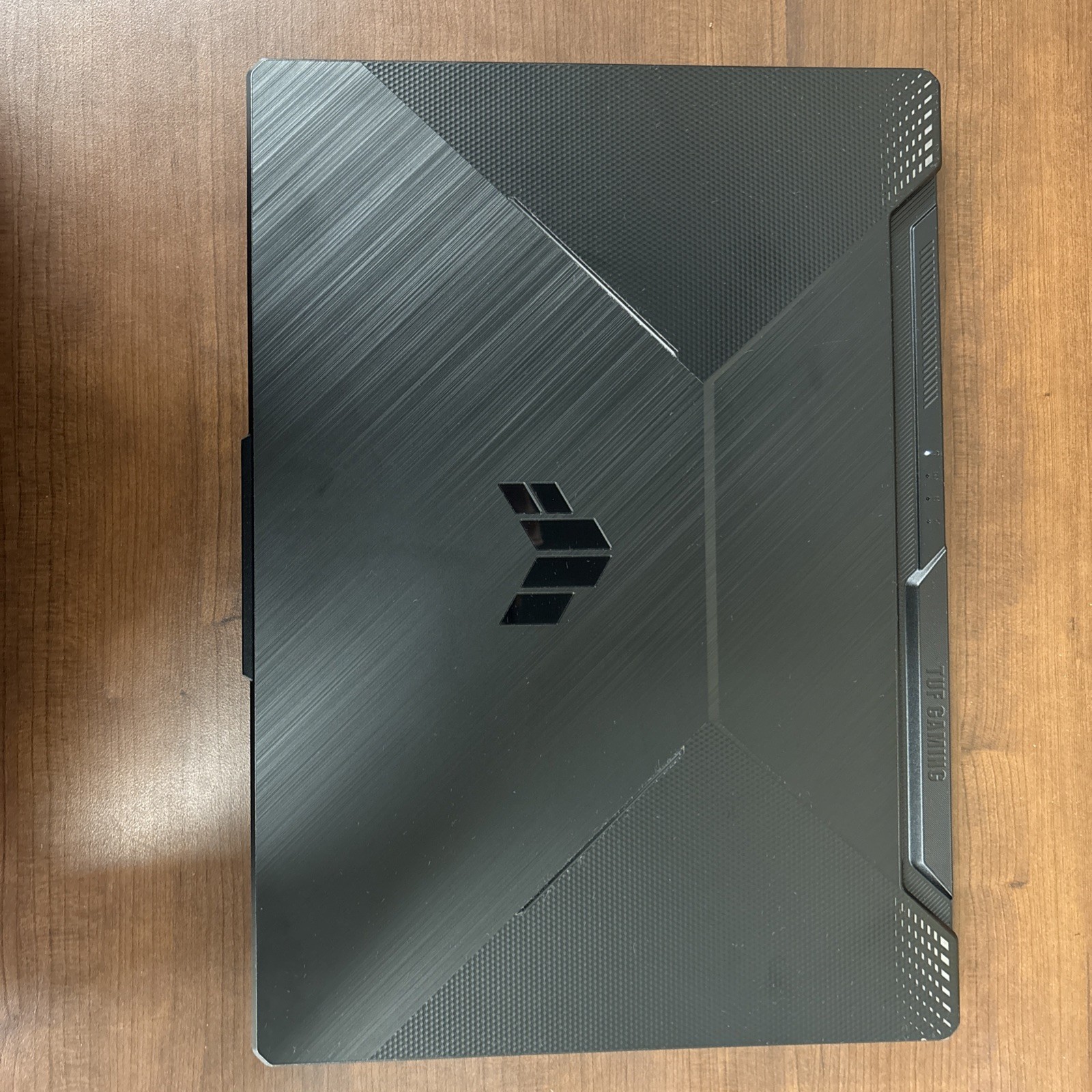 ASUS TUF Gaming F15 FX506HF – RTX 2050 – i5-11400H – 8GB RAM – 512GB SSD