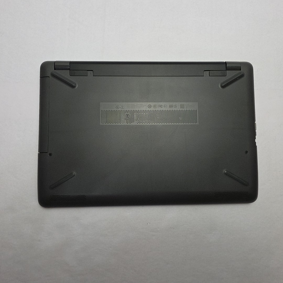 HP 255 G6-AMD A6-9220 RADEON R4, 5 COMPUTE CORES 2C+3G 2.50GH4GB Ram 500GB