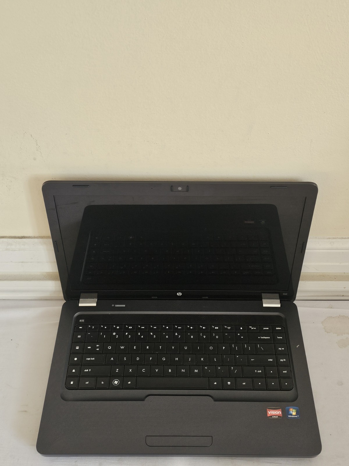 HP Notebook G62 Laptop – AMD Athlon 11-P320 – 3GB RAM – BAD BATT – Parts – READ