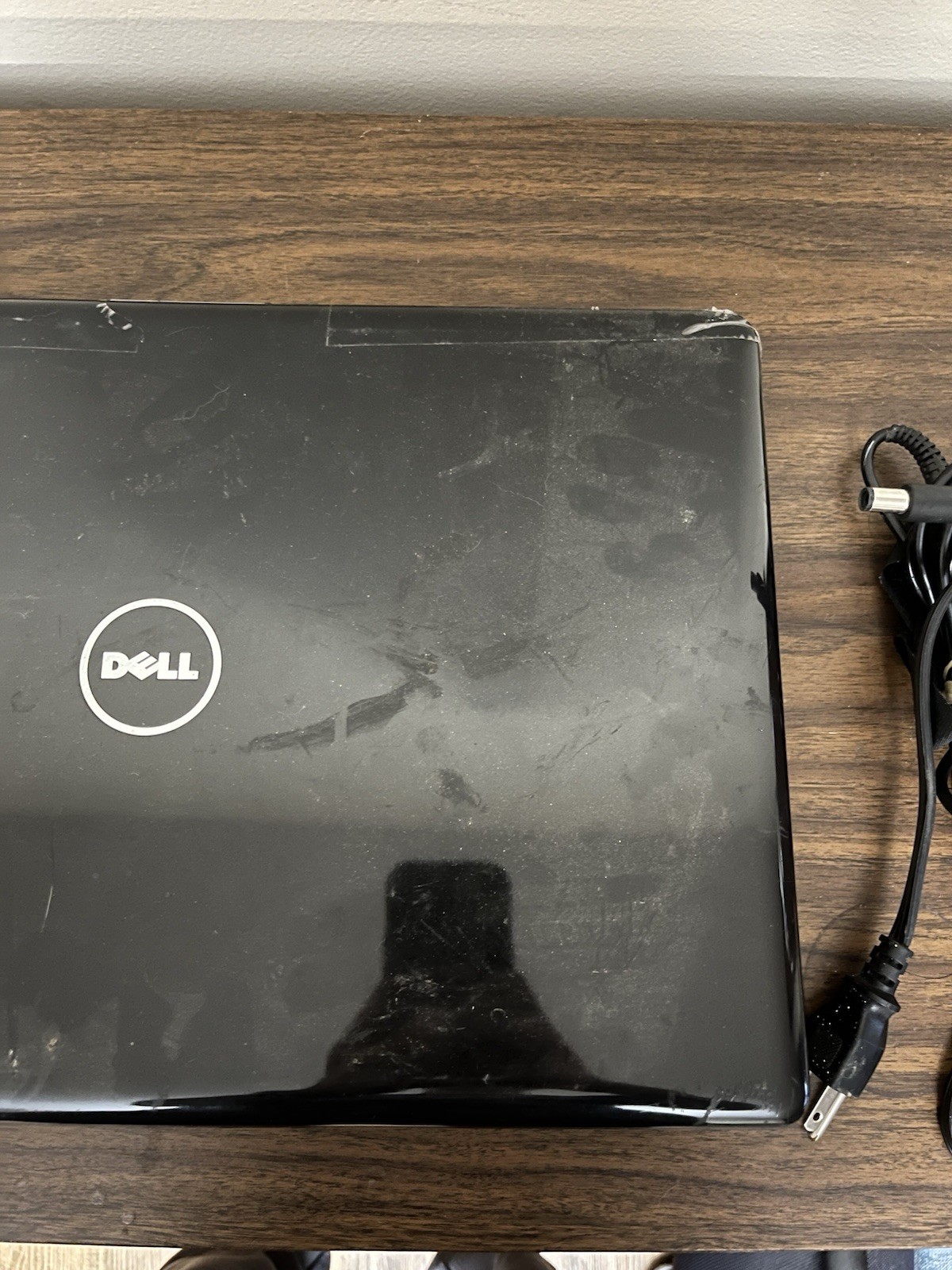 Dell Inspiron 1750 17.3” Laptop Boots Windows Parts/Repair w/Charger