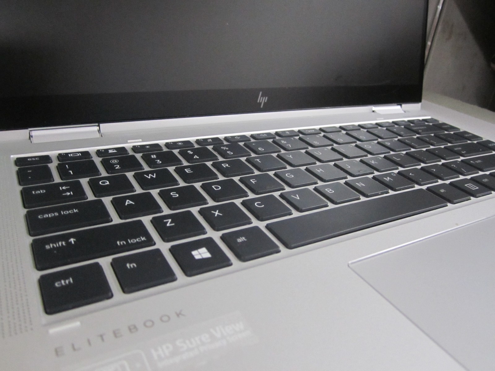 HP EliteBook X360 1040 G6 i7-8665U 1.90GHZ 16GB 256GBM2SSD Laptop NOOS +AC READ