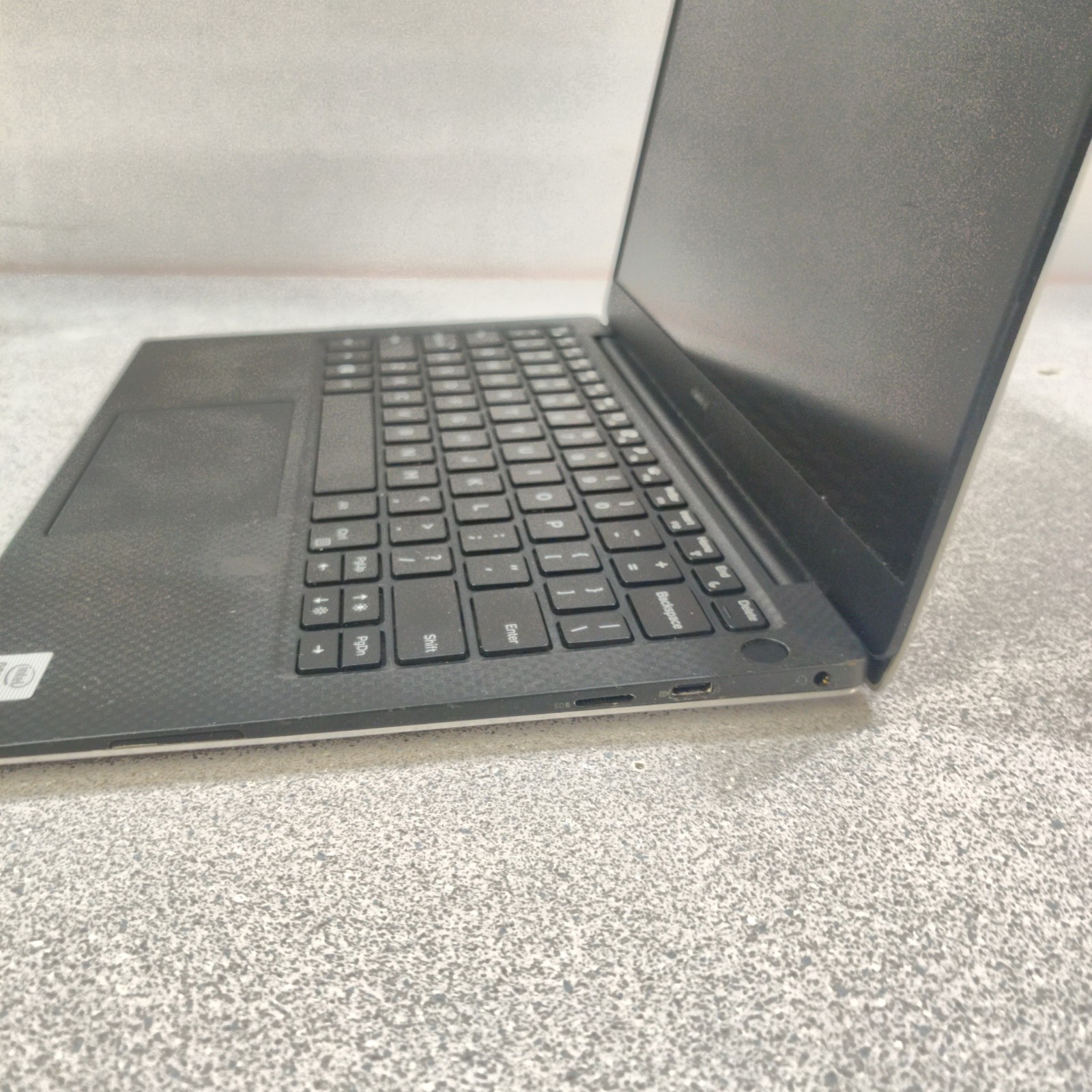 Dell XPS 13 7390 13″ i7-10710U 16GB RAM NO SSD/OS/AC For Parts READ DESCRIPTION