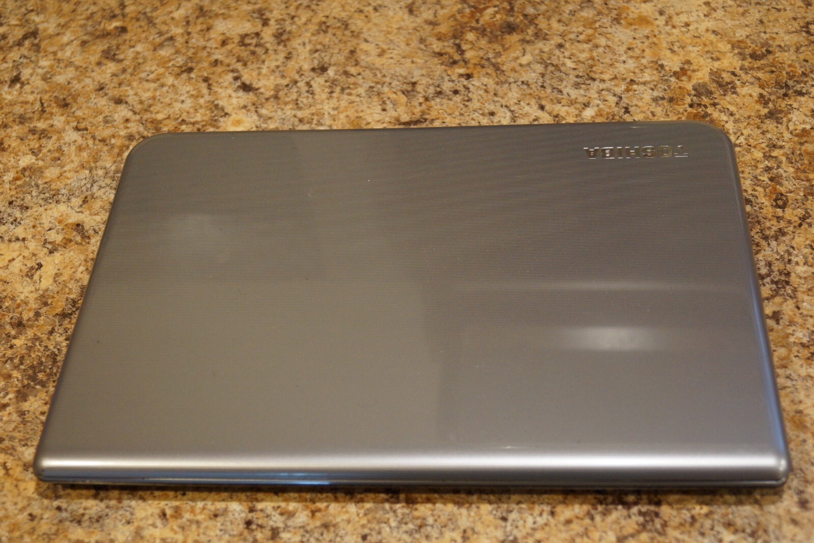 Touchscreen Toshiba L45t Gen3 i3@1.90GHz 6GB RAM 720GB HDD Activated Win10 Home