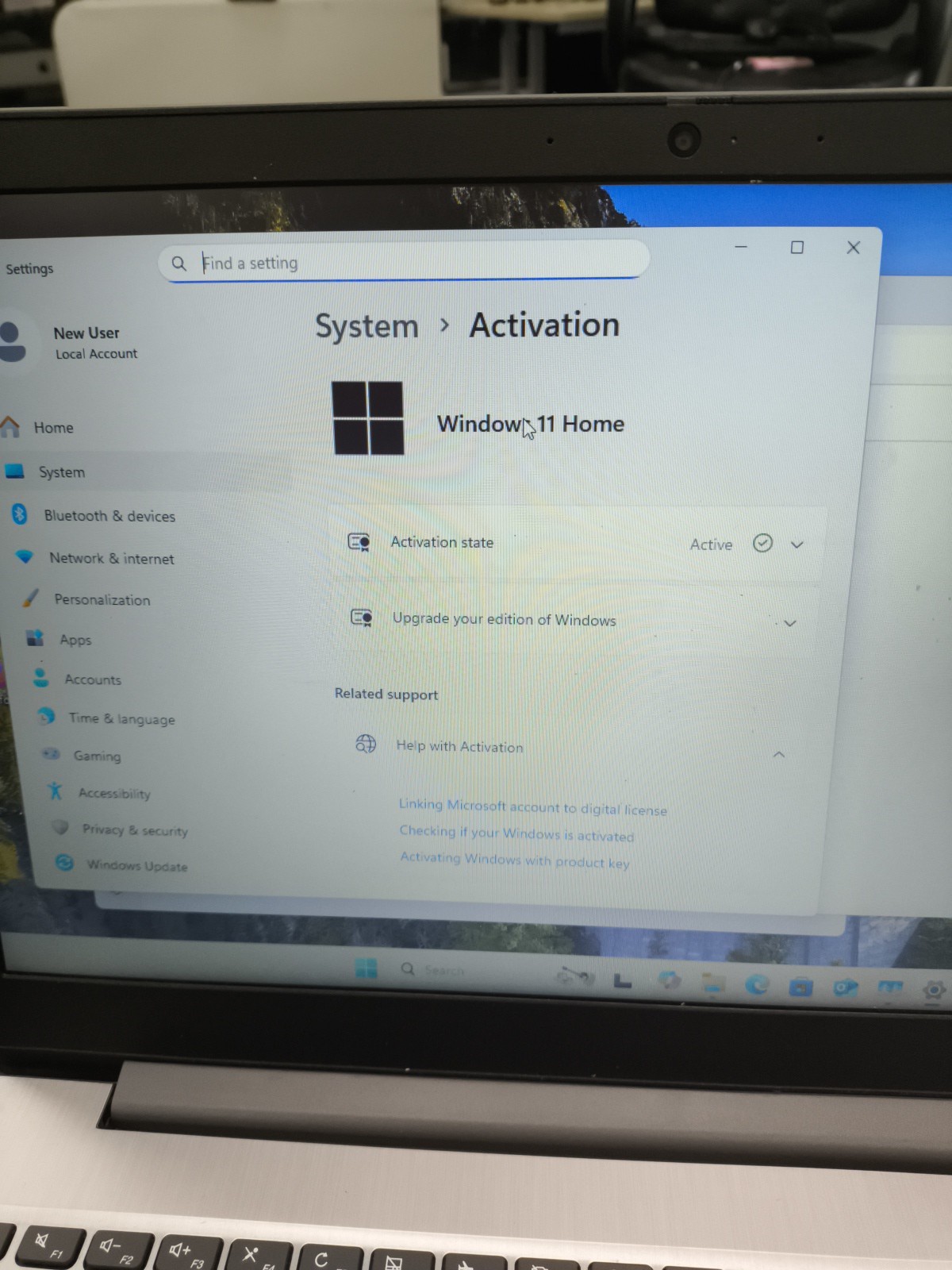 Lenovo IdeaPad 3 Intel i3 11th Gen 15.6″ Touchscreen 20gb 1.25tb SSD Combo Win11