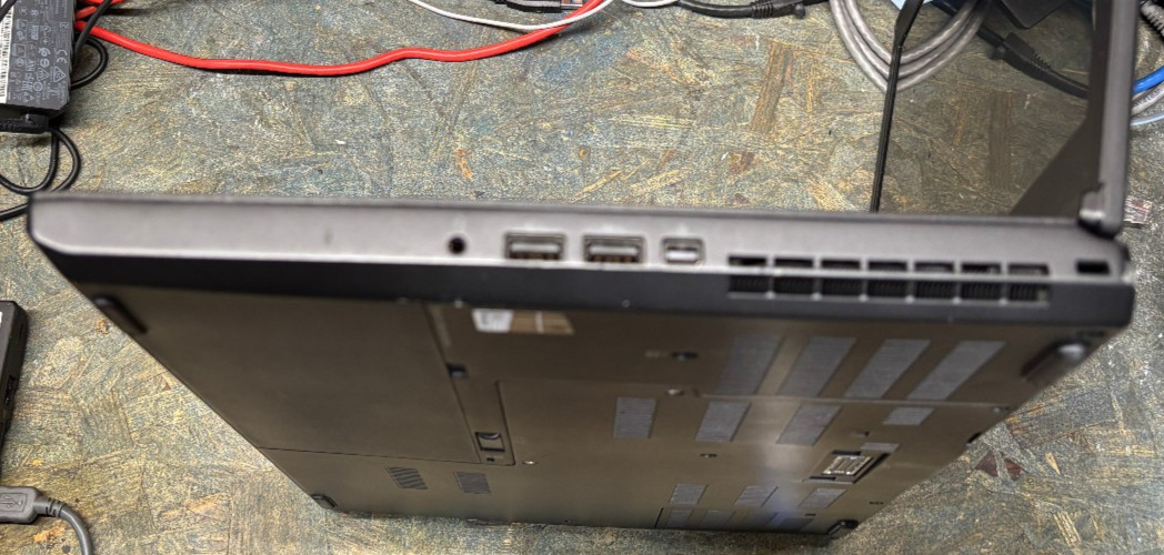 Lenovo ThinkPad P50 Core i7-6700HQ 16GB RAM 500GB NVME Quadro M1000M