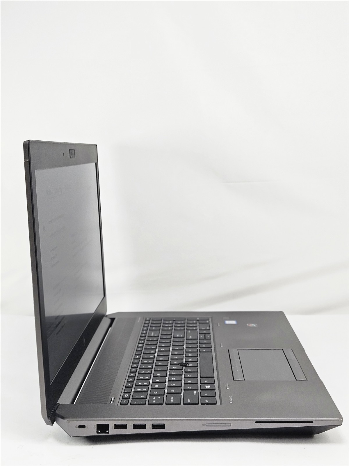 HP ZBook 17 G6 Intel Xeon E-2286M 64GB 1TB SSD RTX 4000 17.3″