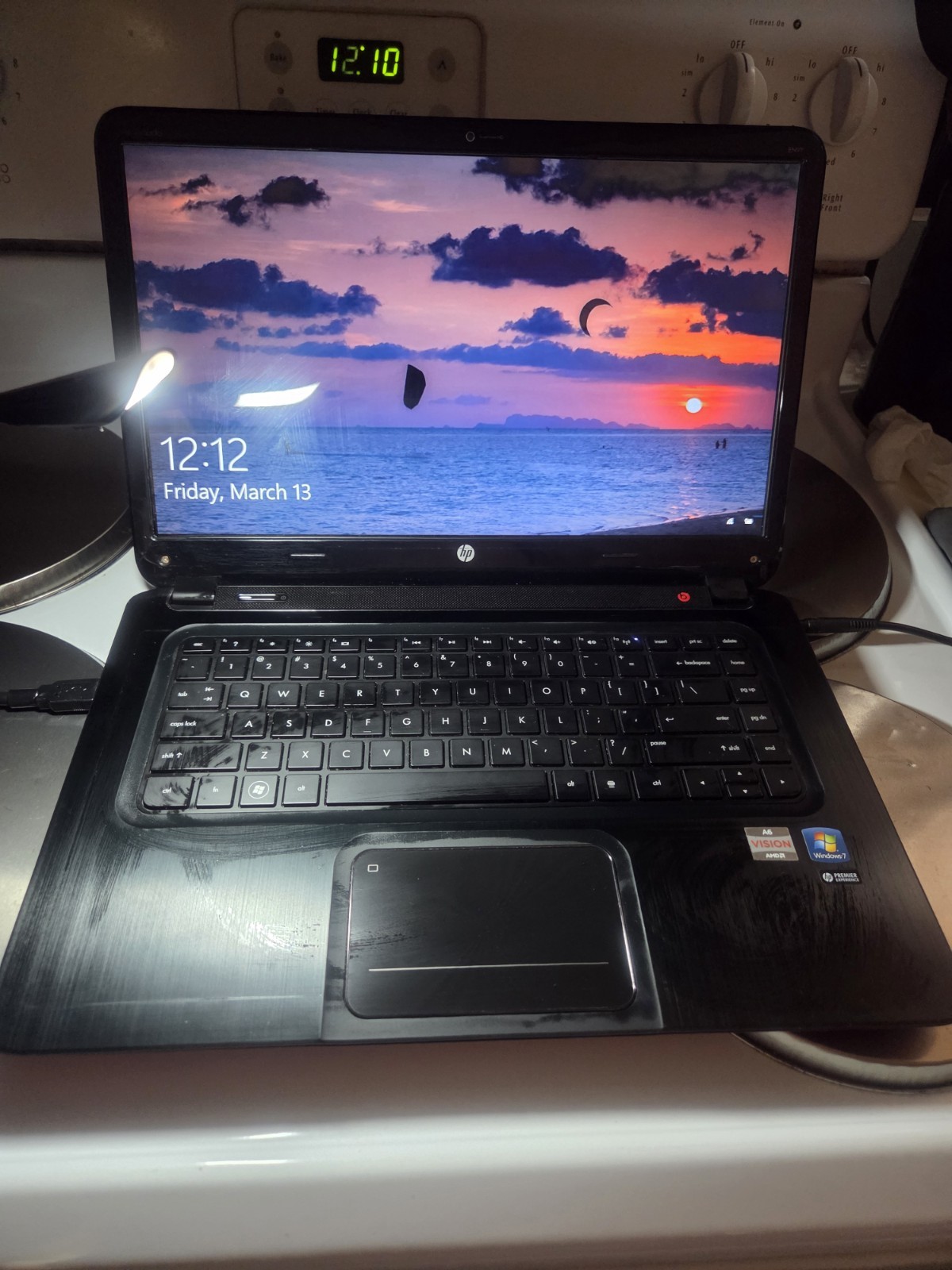 HP Envy 6-1014nr AMD A6-4455M 16GB RAM 512GB SSD 15.6″ Radeon HD 7500G Black/Red