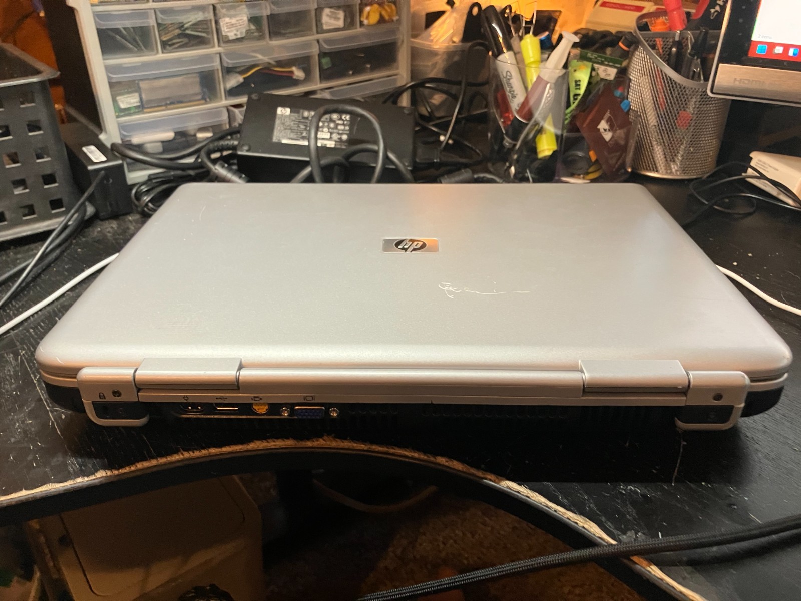 HP ZD8000 Vintage Gaming Laptop 17″ Pent 3GHz 32GB SSD 2.5GB RAM ATI X600 Win XP