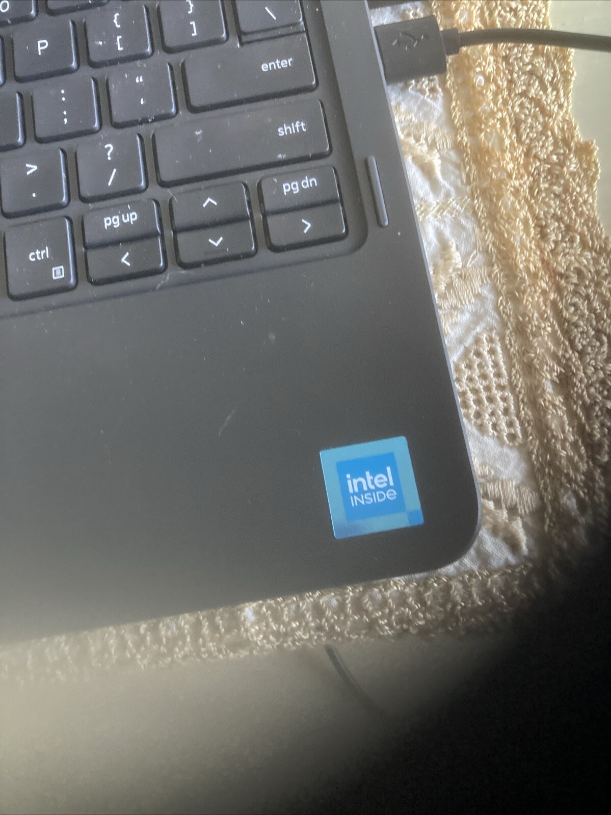 Dell Latitude 3140 BTX 2-in 1 Window11