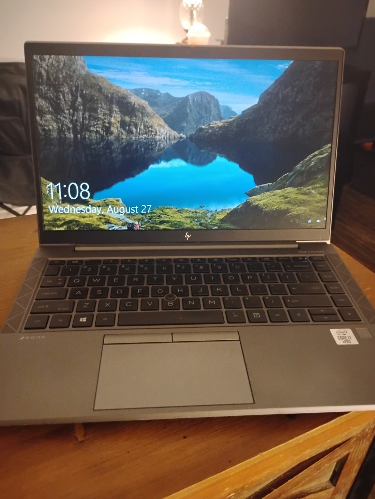 HP Z Book Firefly 14 G8 14″ i7-1185G7@3.0GHz, 16GB RAM, 512GB M2, Windows 11 Pro